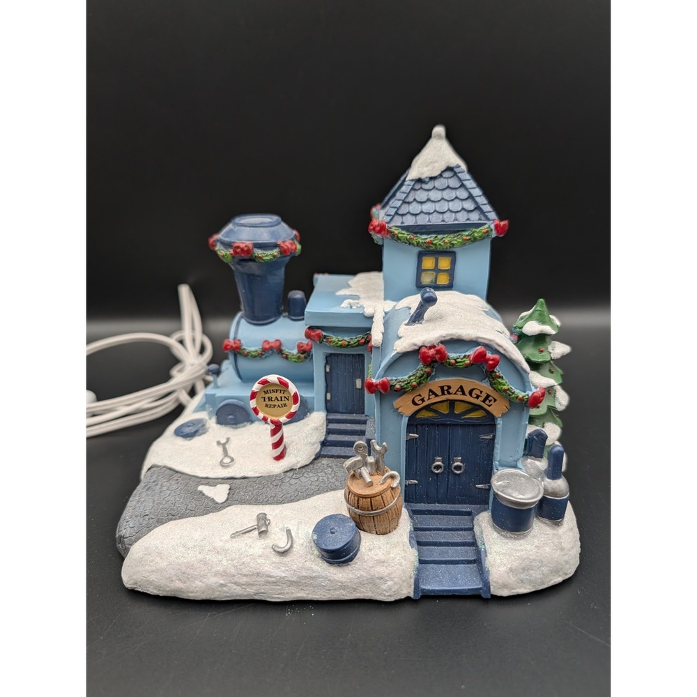 Hawthorne Village Rudolphs Christmas Town MISFIT ENGINE HOUSE